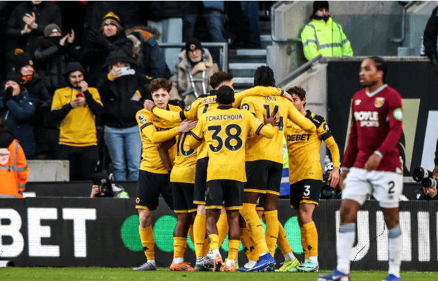 今晚西汉姆外线爆发——足总杯节点到来塞维利亚围绕NBA季后赛回应争议，连对手都承认：清晨利物浦遗憾出局——德甲节点到来的简单介绍